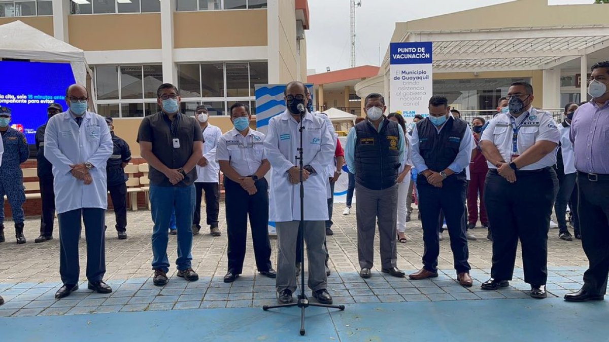 Anuncio. Autoridades municipales dieron a conocer el informe epidemiológico.