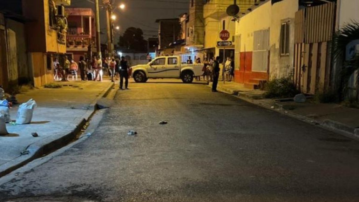 En el bloque 7 de Bastión Popular fueron baleados dos adolescentes.