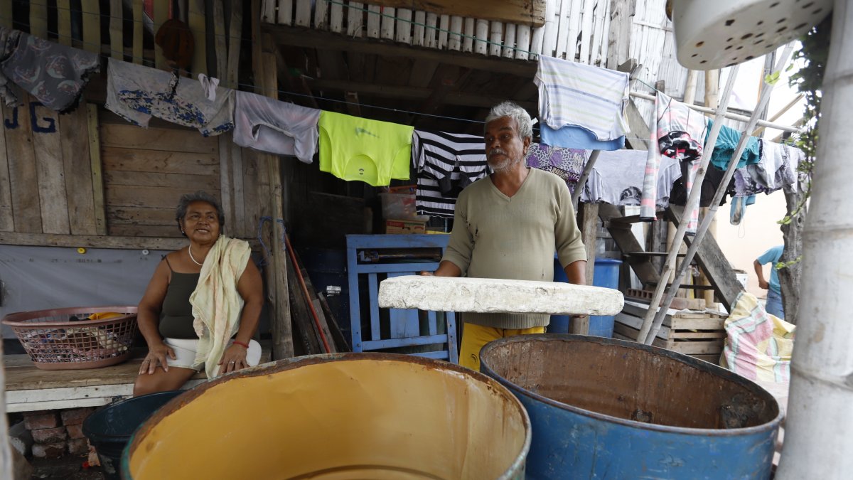 Desde enero pasado, otra vez, los habitantes han lidiado con cortes continuos y desabastecimiento en Durán.