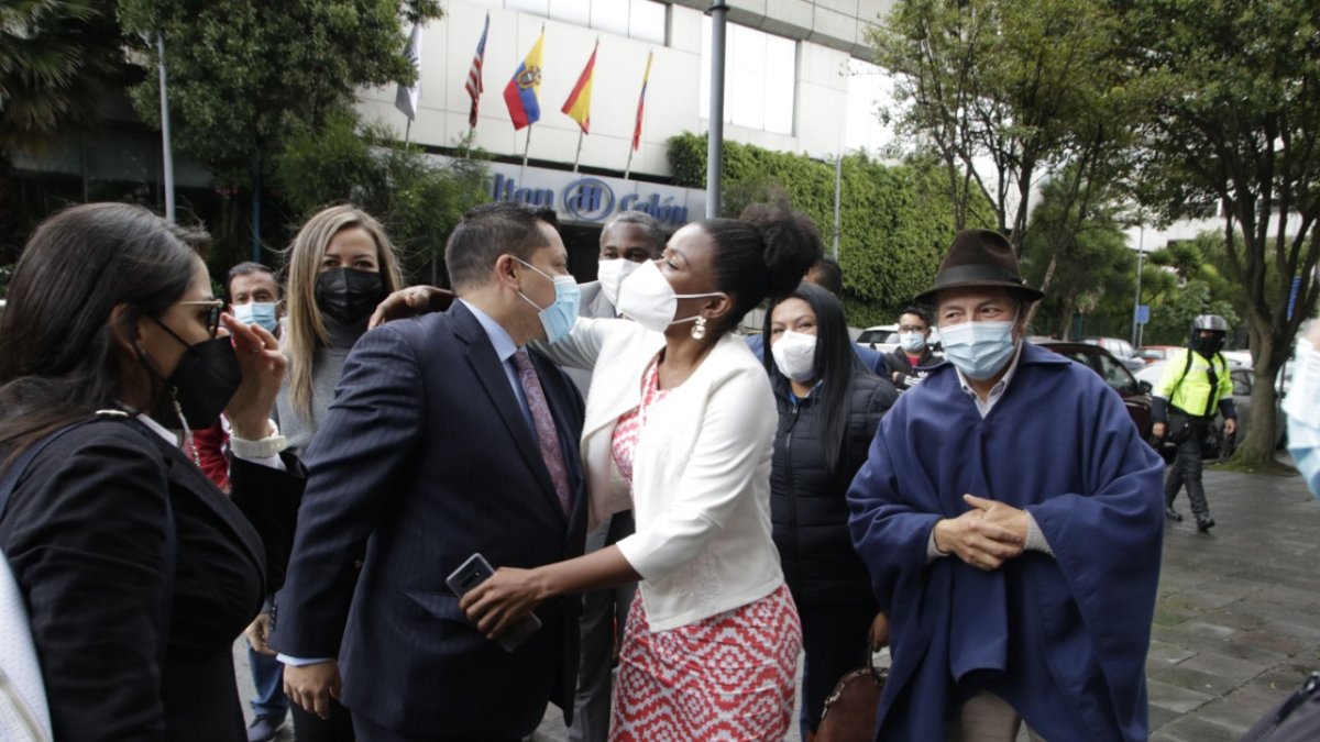 Solicitud. El asambleísta Fausto Jarrín fue a la Fiscalía a pedir una investigación.