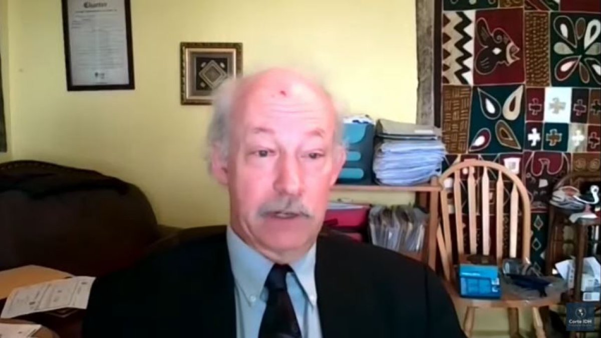 El perito canadiense designado por la Comisión Interamericana de Derechos Humanos rinde su versión en el caso.