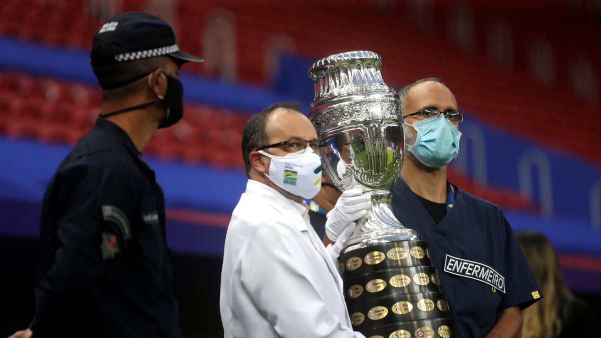 La Copa América se desarolla en Brasil en medio de los casos de la COVID-19.