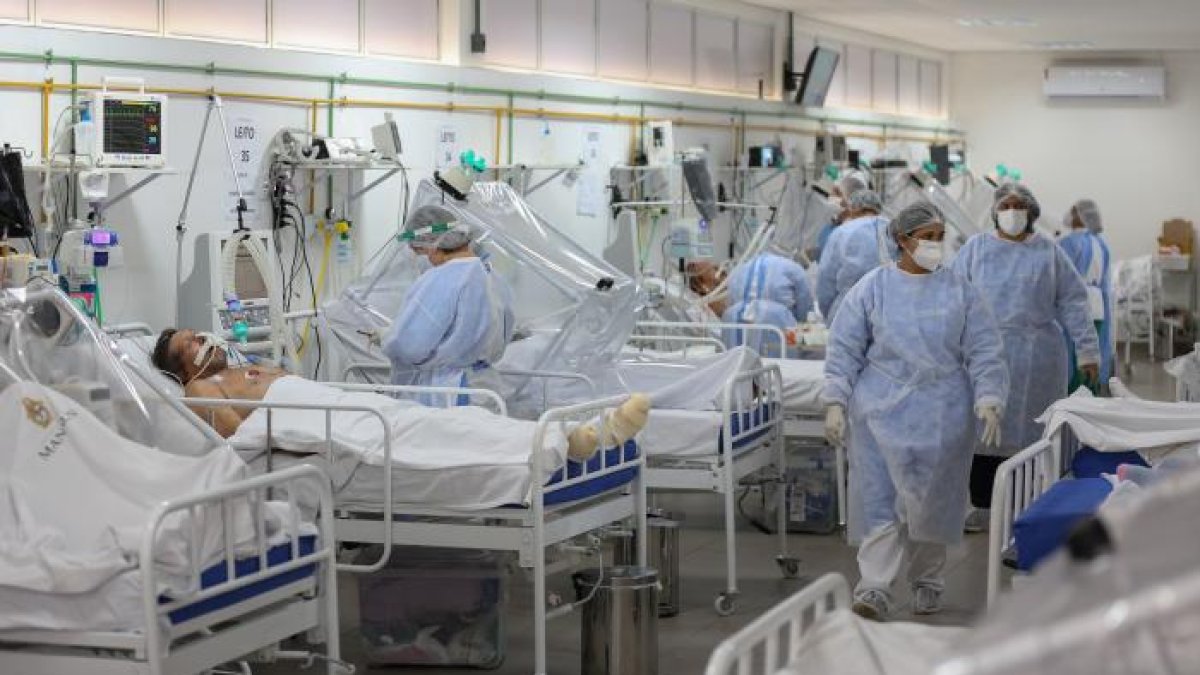 Brasil es uno de los países más afectados por la pandemia y su presidente niega la gravedad de esta.