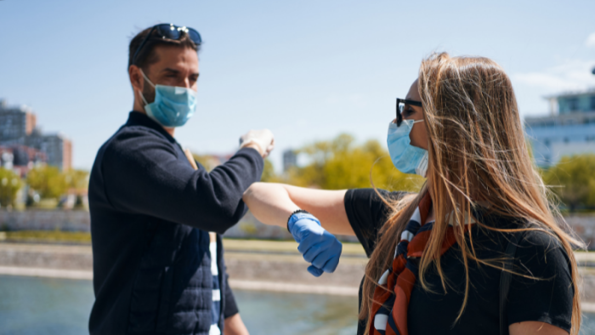 Autoridades europeas piden a sus habitantes mantener las normas de bioseguridad.