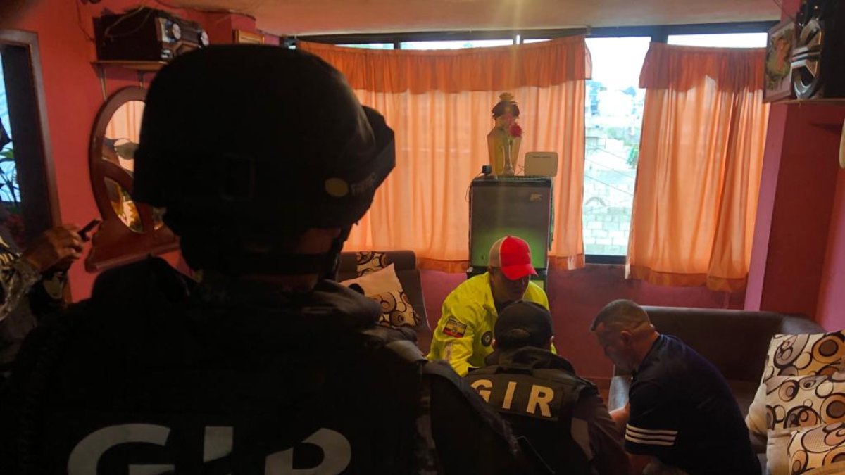 El diálogo y la negociación es una de las alternativas que tienen los policías a la hora de manejar situaciones de crisis.