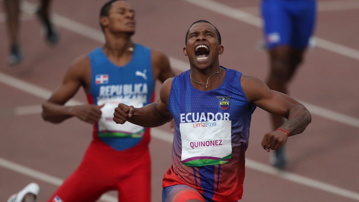 Quiñónez clasificó a los Juegos Olímpicos de Londres en 2012 y fue finalista en los 200 metros planos.