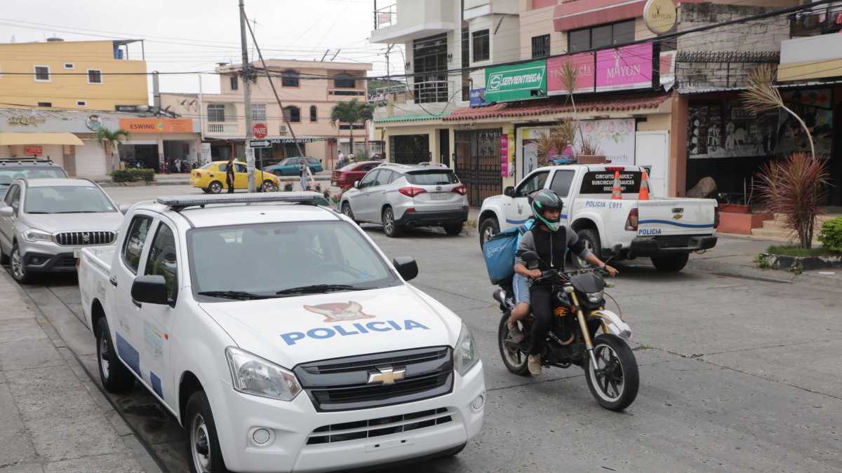 Delito. En las calles Agustín Freire y Eloy Velásquez delincuentes mataron a un joven por no dejarse robar.