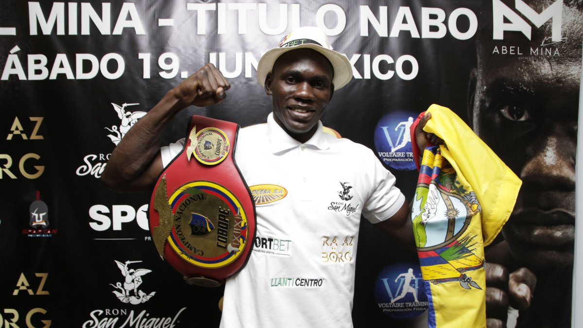 Abel Mina lleva trece triunfos como profesional, de los cuales siete fueron por la vía del KO.