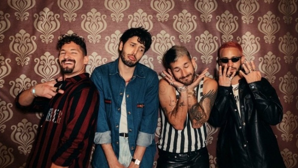 Con una mega fiesta en Miami, el dúo venezolano estrenó su reciente sencillo 3 de la mañana al que invitaron a Sebastián Yatra y Mora a colaborar.