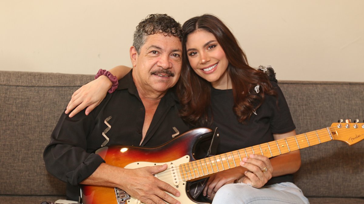 Gustavo Pacheco e hija.