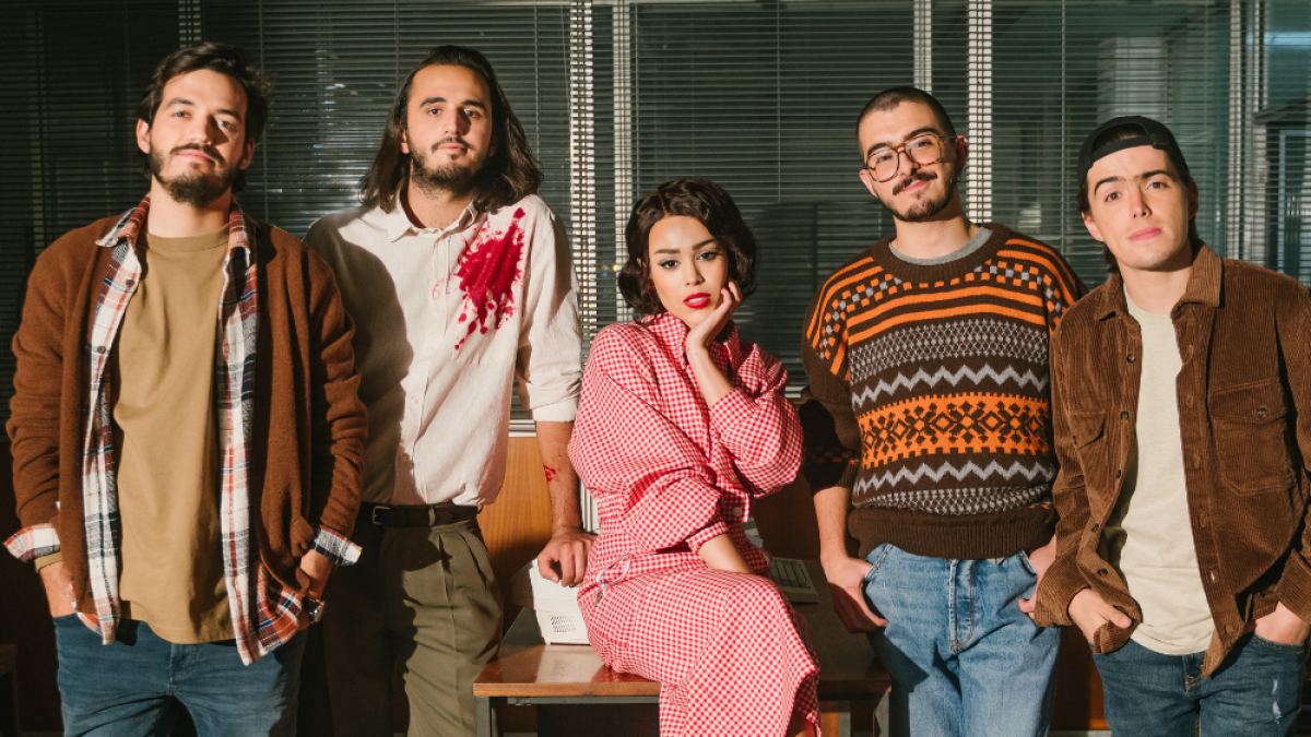 Escena de su videoclip Idiota