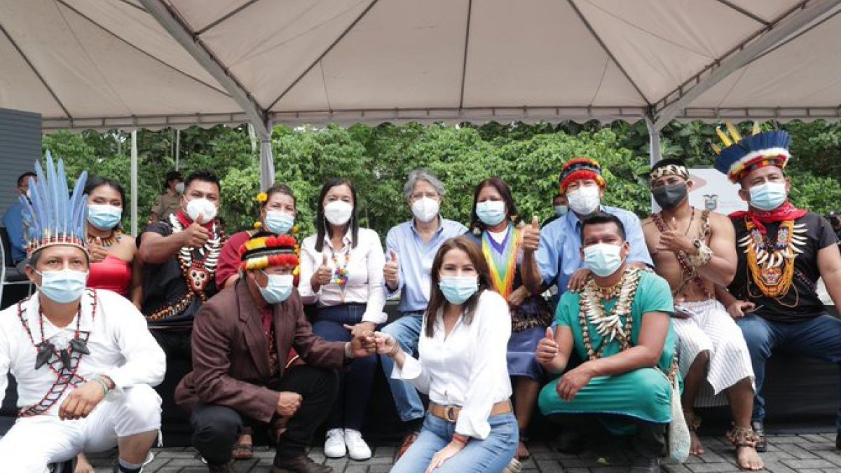 En Nueva Loja se habilitaron de forma simultánea catorce nuevos puntos de Internet.