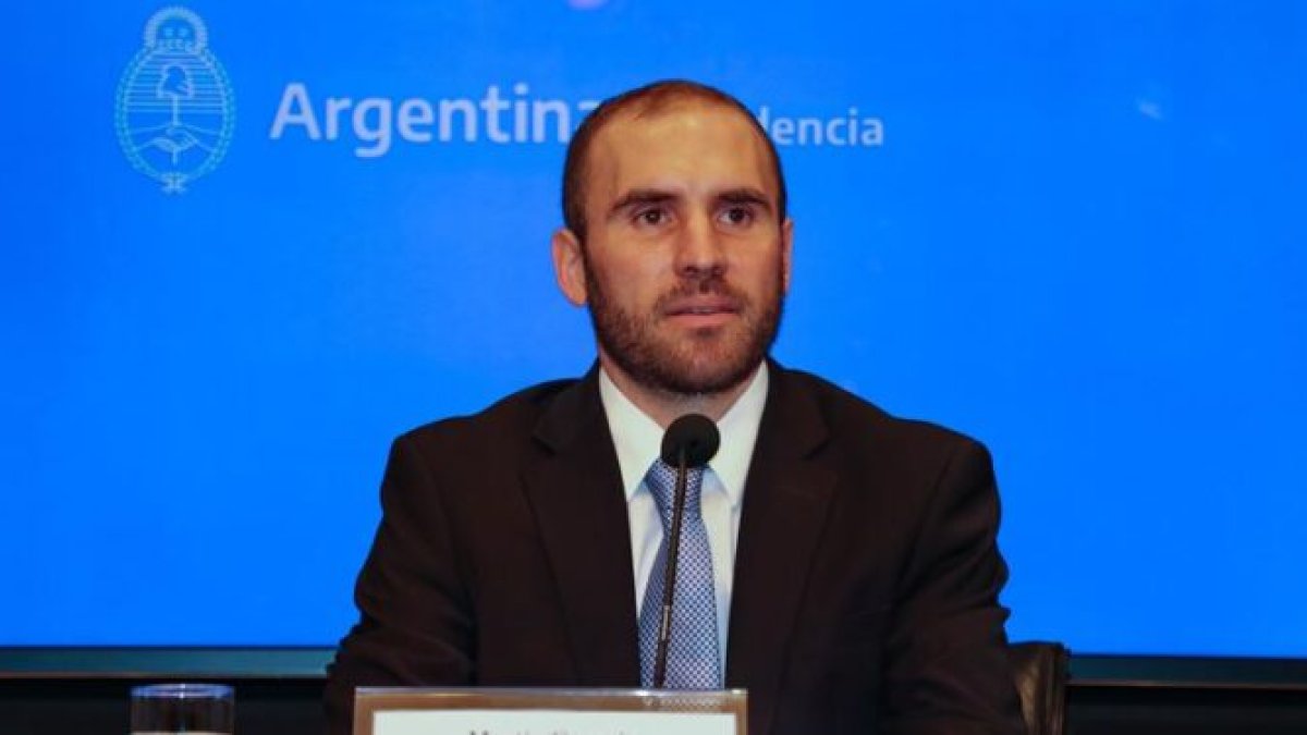 El ministro de Economía argentino, Martín Guzmán, informó sobre la decisión.