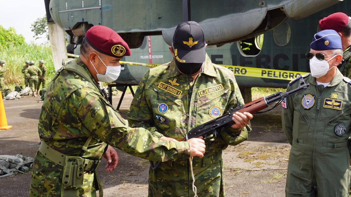 Ejercicio. Este jueves se realizó la posesión de mando de campaña del comandante del Ejército Fabián Fuel