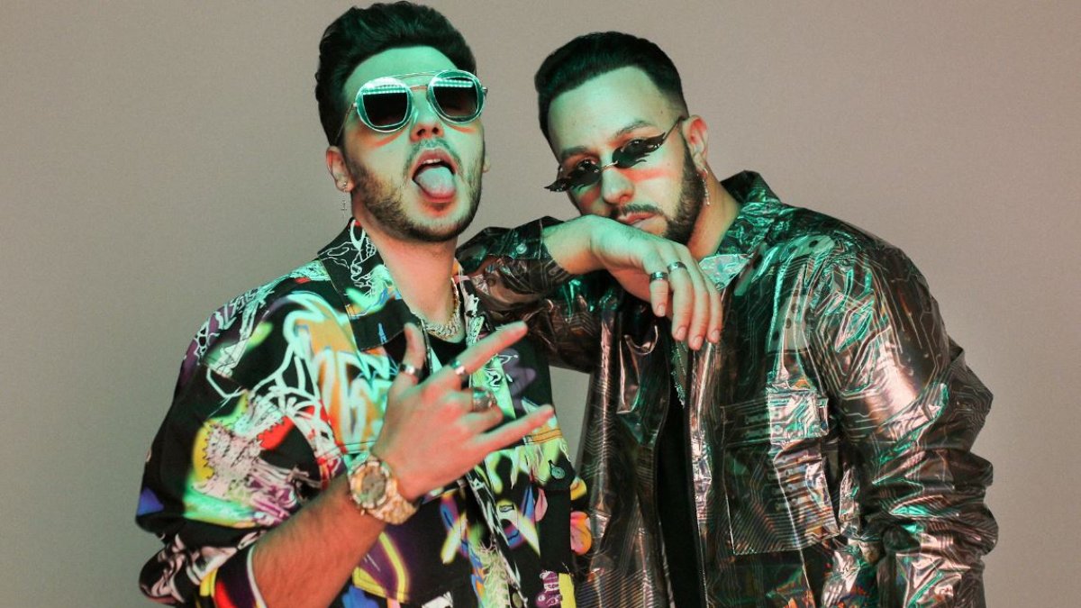 En los tema de este grupo urbano con toques flamencos no faltan las palmas ni los sonidos del cajón.