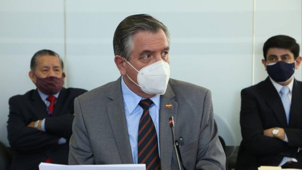 Tres de las autoridades convocadas comparecieron a la Comisión de Justicia, entre ellas, el ministro de Trabajo, Patricio Donoso.