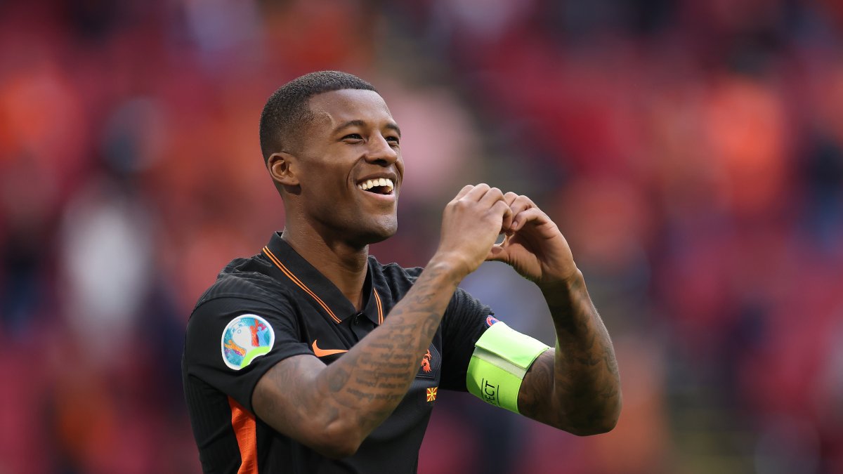 Georginio Wijnaldum, capitán de Países Bajos, lidera varias causas sociales.