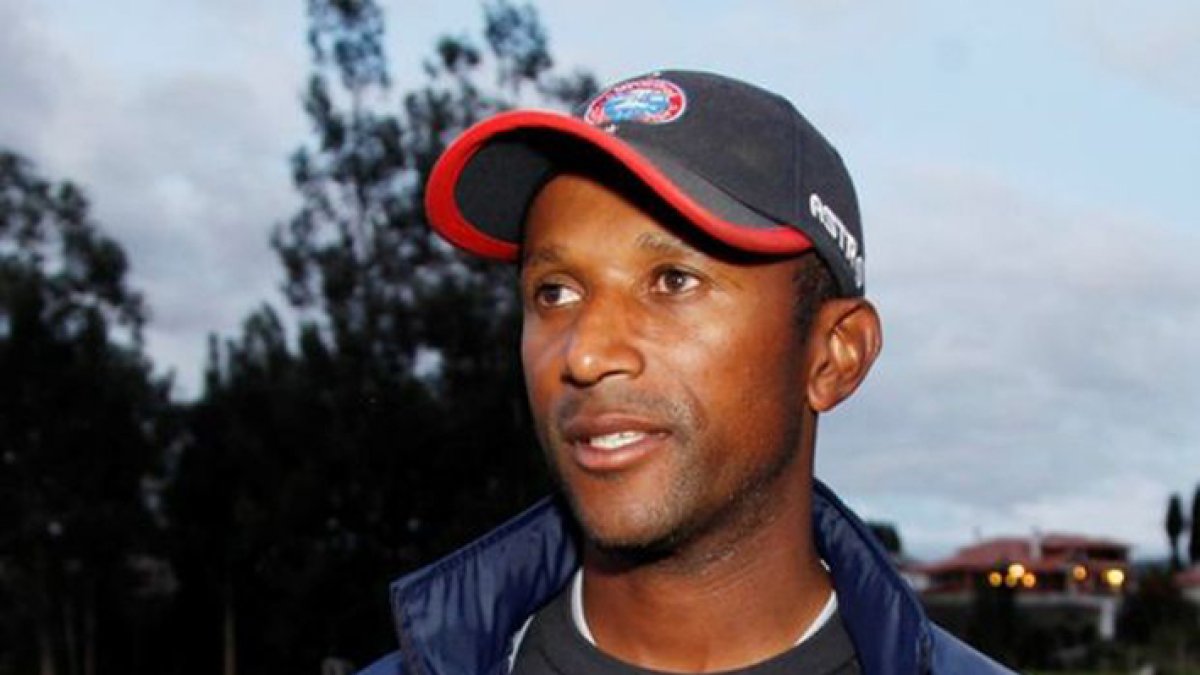 El entrenador ecuatoriano hizo un breve diagnóstico de lo que sucede con la selección de Gustavo Alfaro