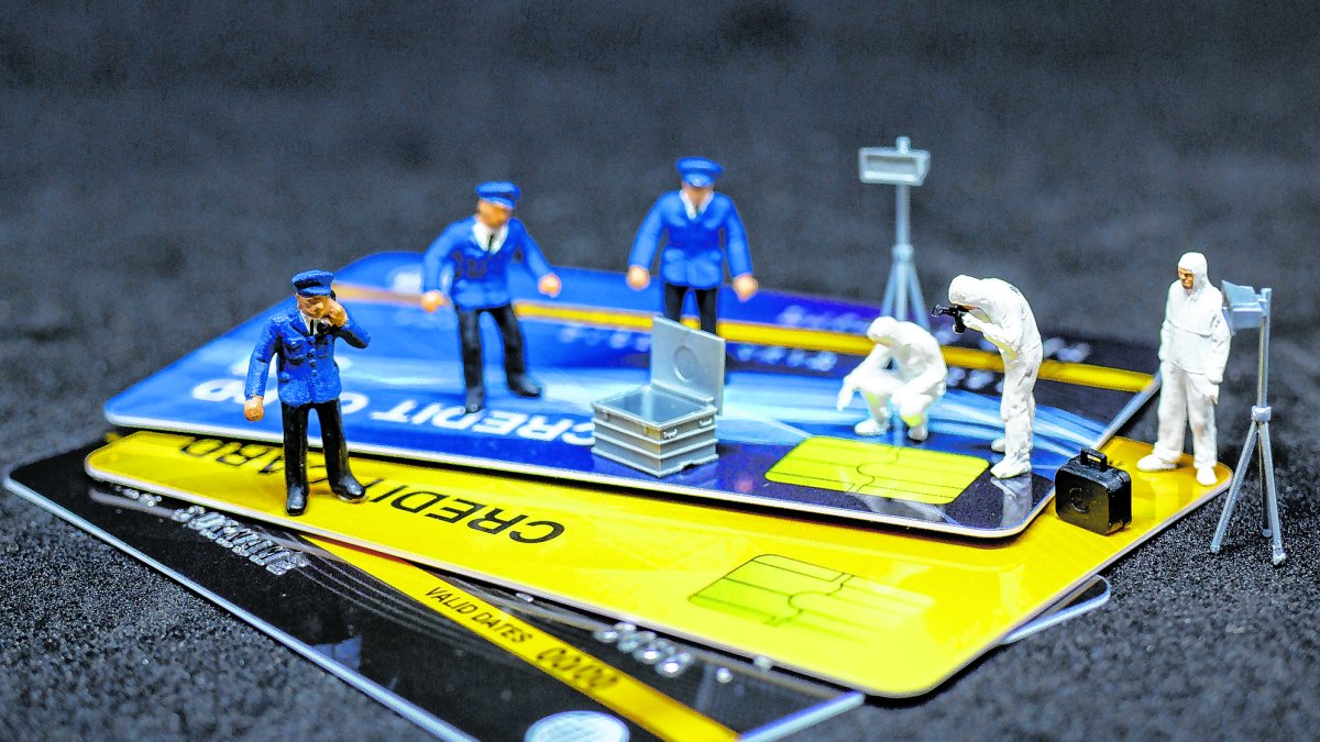 El ciberdetective o perito investigador forense, como señalan los expertos, debería llegar a la escena donde sucedió un ataque cibernético, para iniciar sus investigaciones.