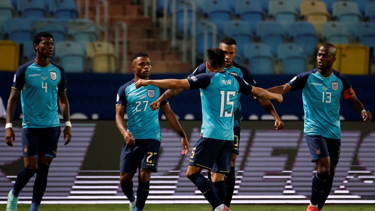 Ángel Mena hizo el gol del empate de Ecuador a Brasil.