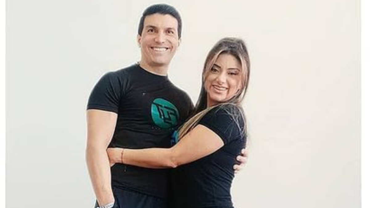 Fher Montiel junto a su esposa Taty