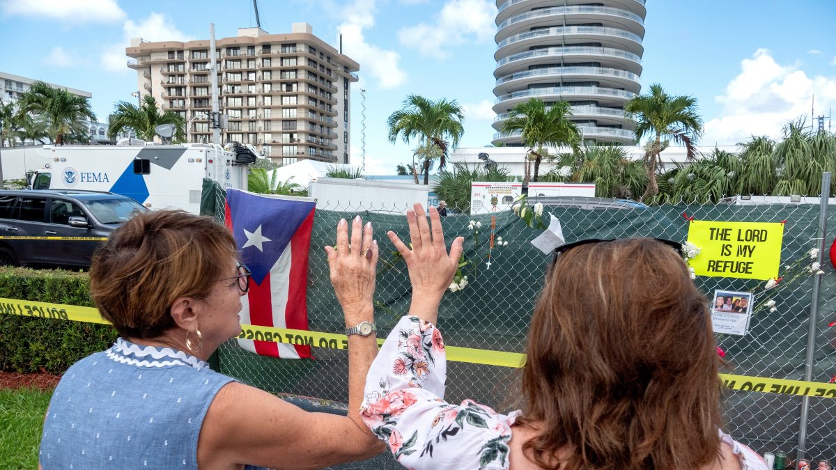 Hay más de 800 personas asignadas a la operación de rescate, mientras los familiares esperan impacientes.