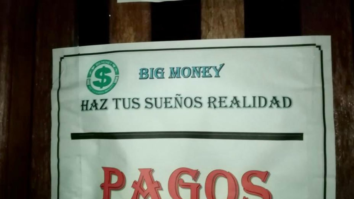 La supuesta empresa ofrecía pagar hasta el 90% de intereses.