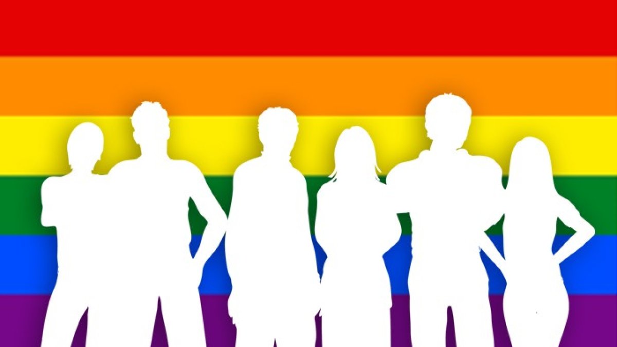 Durante demasiado tiempo, salvo excepciones, quienes se reconocían con otras preferencias sexuales tuvieron que mantenerse ocultos, incluso con vergüenza.