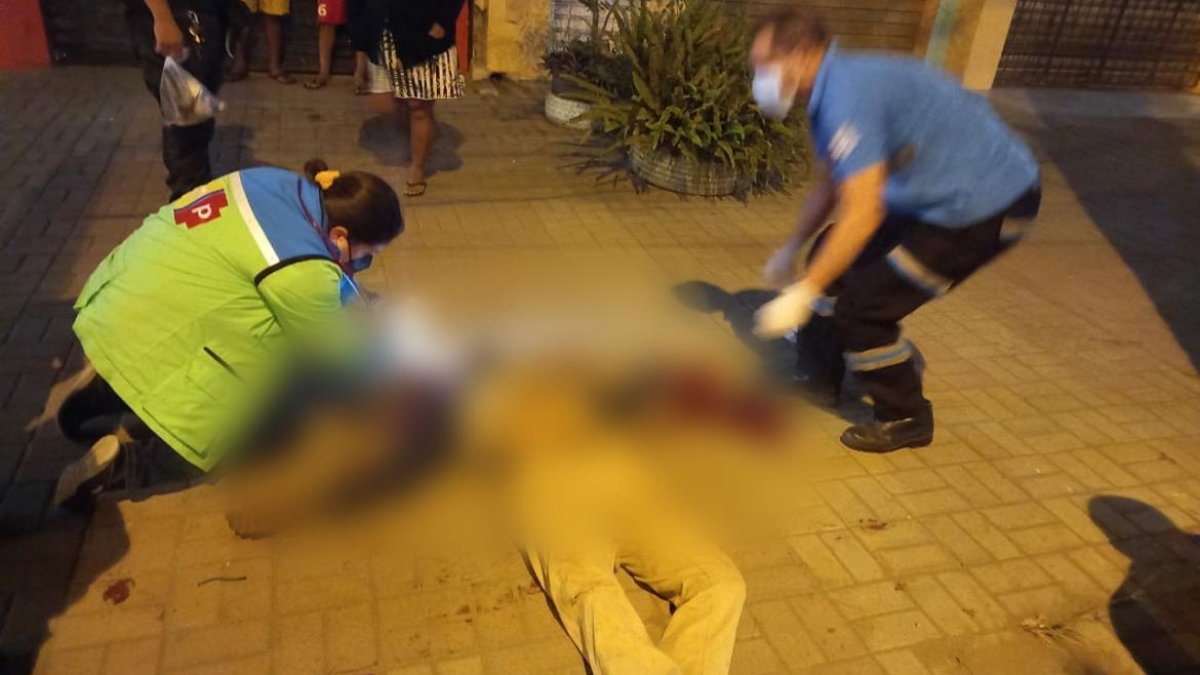 El hombre cayó aproximadamente diez metros.