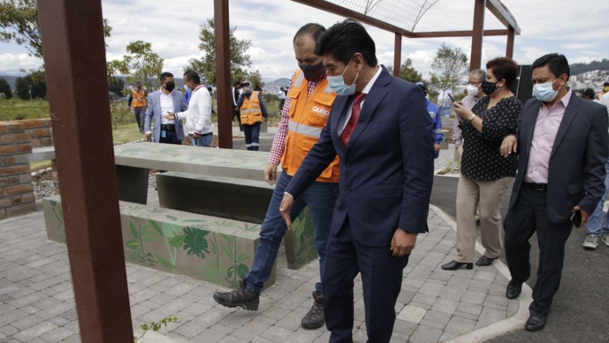 Recorrido. El alcalde removido, pero en funciones, Jorge Yunda visitó Cotocollao, en el norte de la capital.