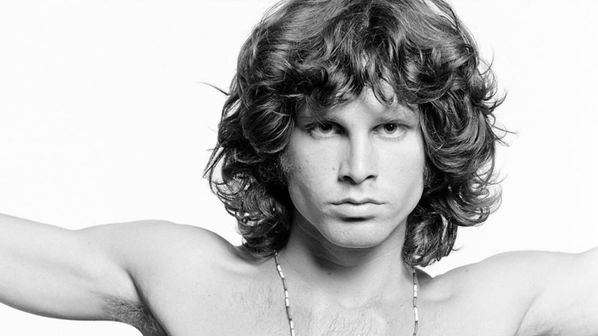 A Jim Morrison solo le bastaron cinco años de carrera para que su nombre se haga inmortal.