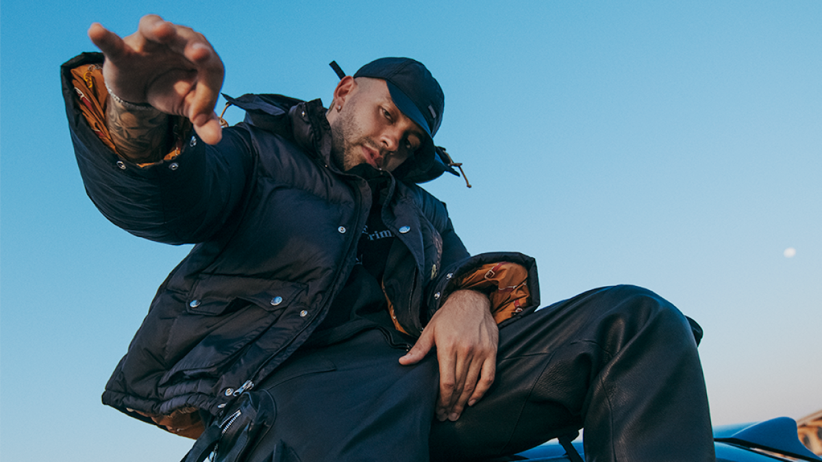 Feid para su último sencillo 'Fumeteo'.