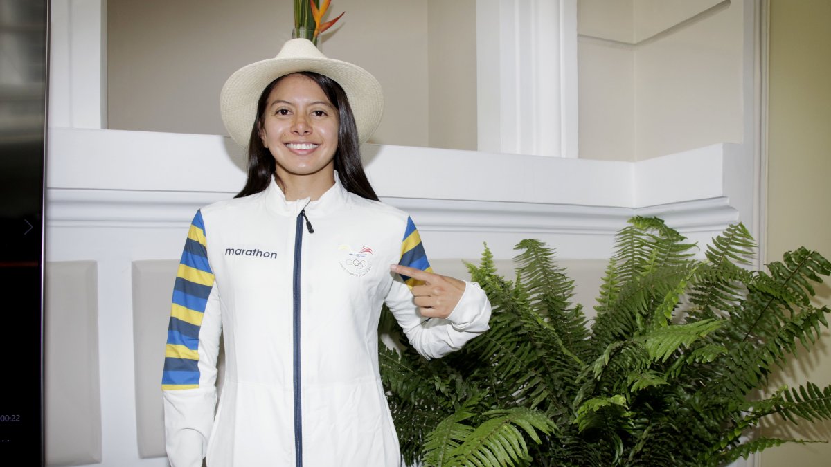 Marcela Cuaspud representó a los 49 deportistas que irán a los Juegos Olímpicos.