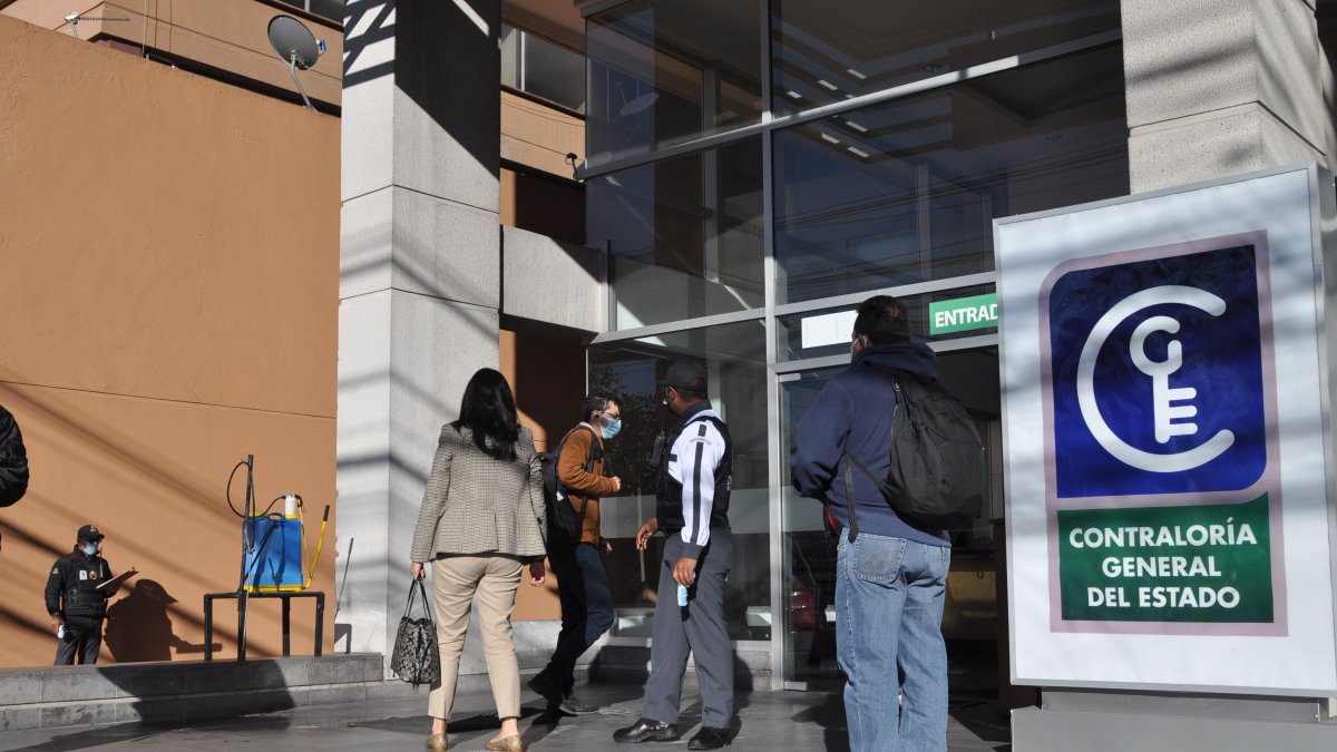 EXTERIORES DEL EDIFICIO DE  CONTRALORIA GENERAL DEL ESTADO 





29 de junio de 2021

KARINA DEFAS 

Agencia (ag-expreso ag-extra ag-quito)