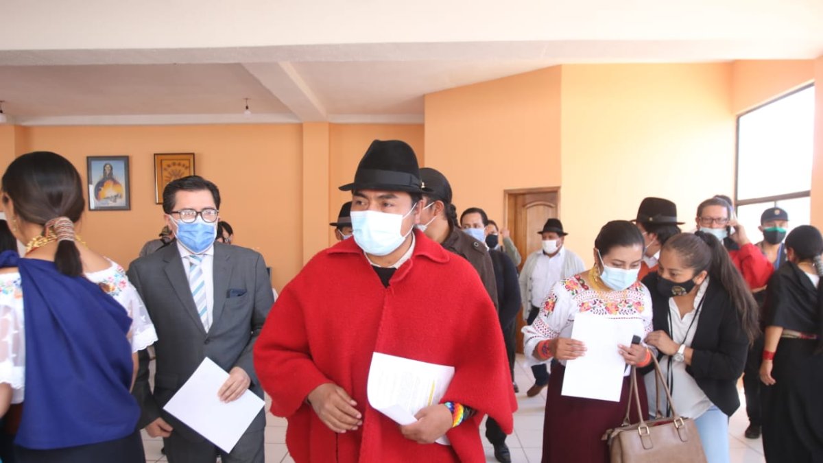 Iza dio una rueda de prensa la mañana de este 8 de julio.