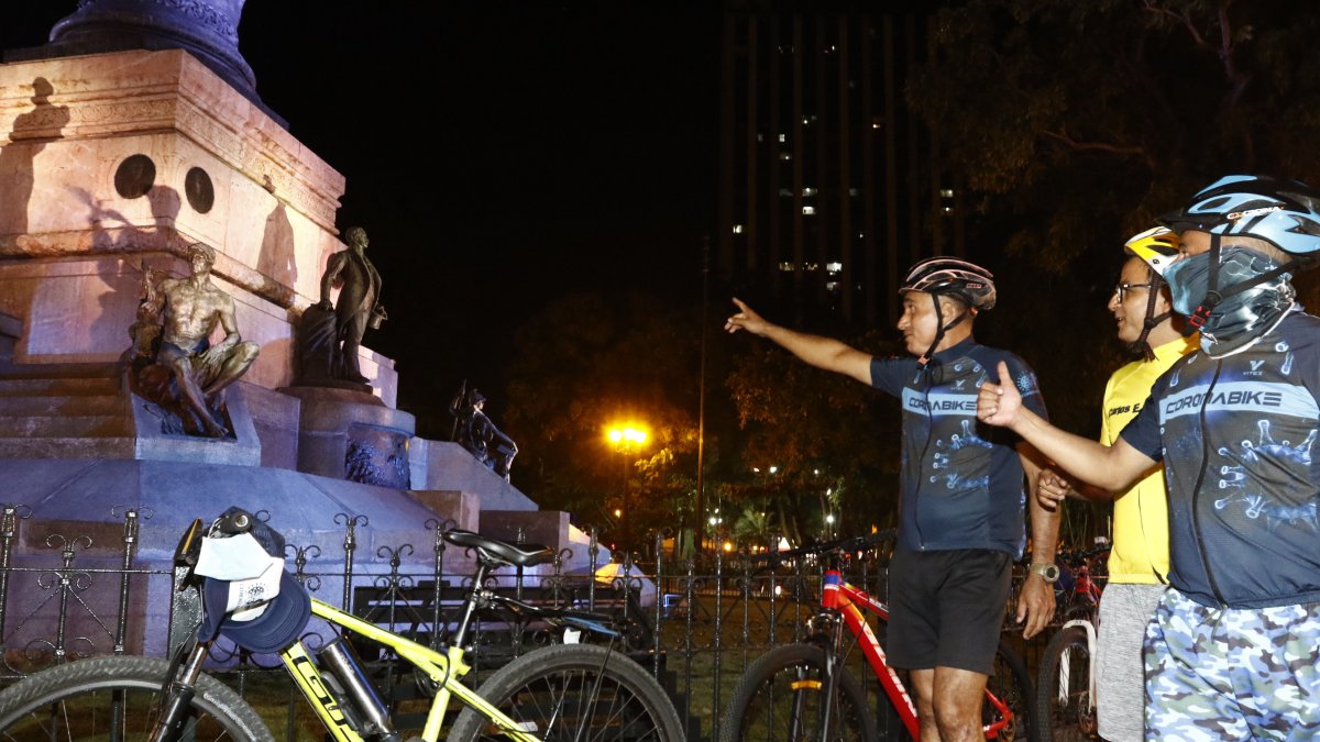 Sitio. El punto de partida de la actividad será la emblemática plaza del Centenario, en el centro.