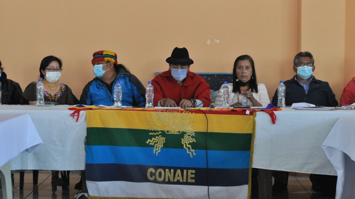 En el encuentro participaron Leonidas Iza, presidente electo de la Conaie, y Guadalupe Llori, presidenta de la Asamblea Nacional.