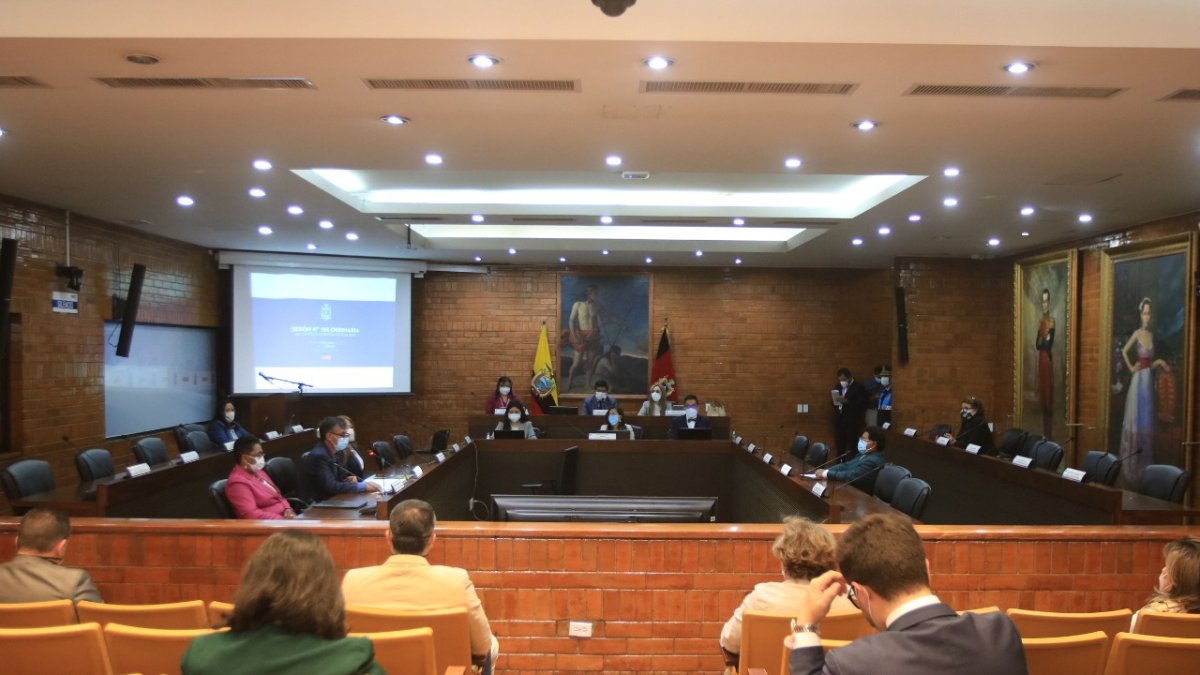 Convocatoria. Jorge Yunda convocó hoy a una sesión extraordinaria.