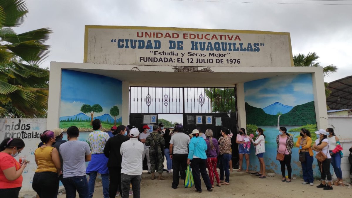 Vacunación. Los centros de inmunización de El Oro tuvieron el 15 de julio una gran afluencia, tras la confirmación de casos de la variante delta.
