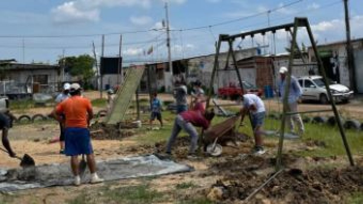 El equipo avanza también en el levantamiento de parques ecológicos para varios sectores. Los grupos se reúnen los fines de semana para avanzar con las obras.