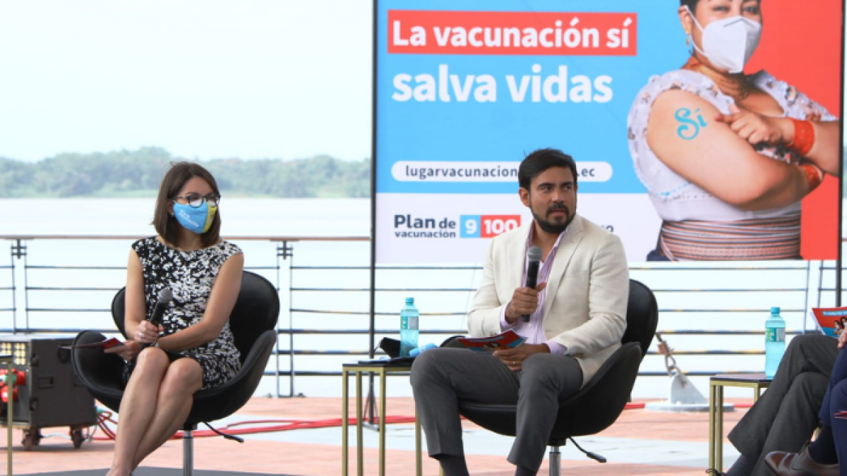 La vacunación en Ecuador aumenta a paso acelerado.