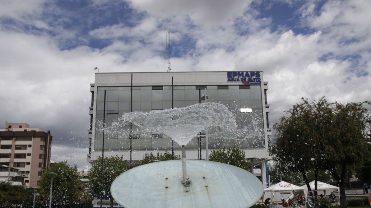 Batuta. La Empresa de Agua Potable y Saneamiento de Quito es la que más cambios de gerentes ha tenido.