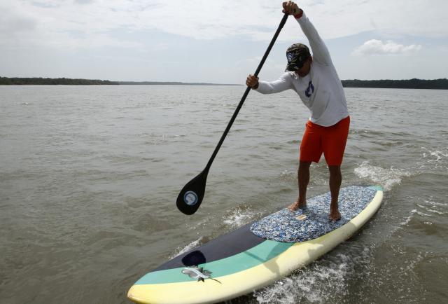 Paddleboarding opens space in Ecuadorian sport