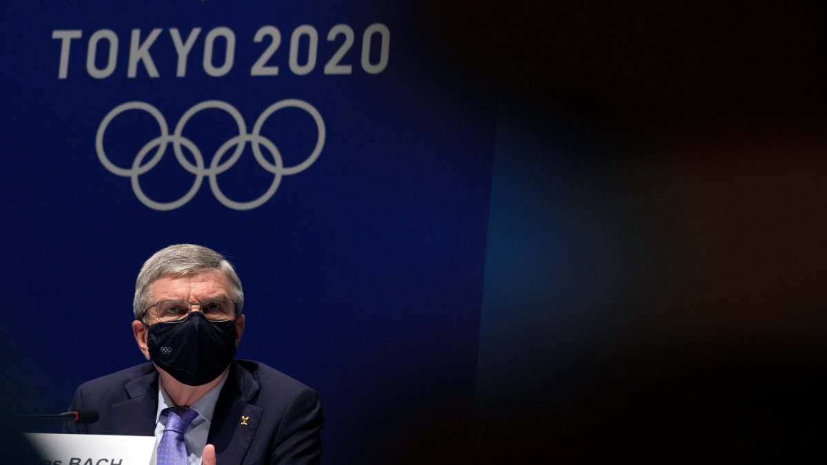 Bach dio el pésame a la familia real por la muerte de la Reina Isabel II.