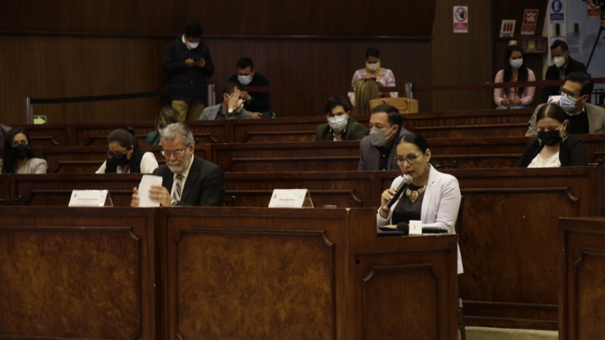 Asamblea. Este domingo 18 de julio comenzó la presentación de pruebas en el juicio político del excontralor Pablo Celi.