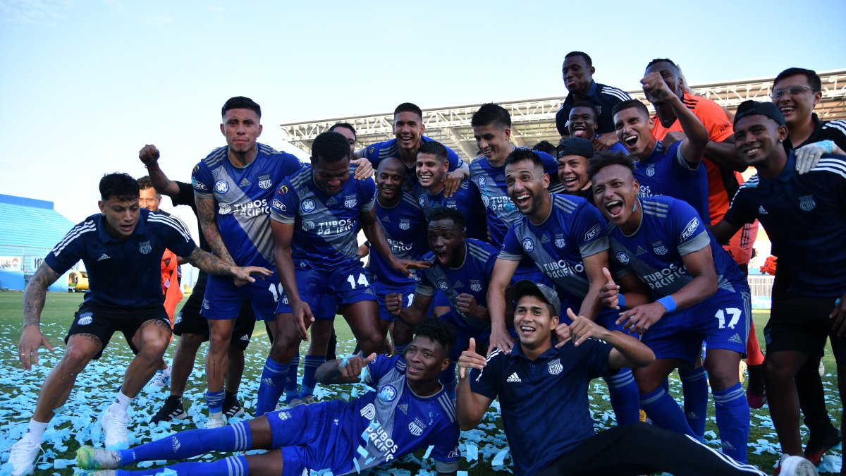 Emelec festejó en Manta y luego en Guayaquil, pero hoy empieza a entrenar pensando en la segunda etapa.