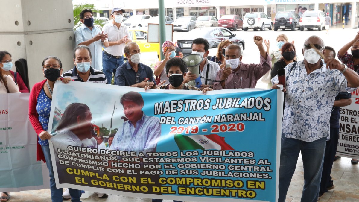 La semana pasada, los maestros realizaron un plantón en los bajos de la Subsecretaría de Educación.