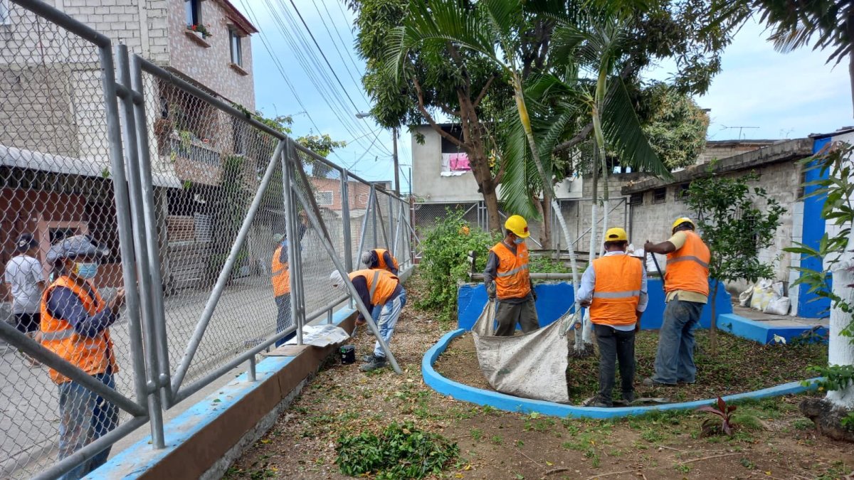 Actividad. Las áreas verdes de diferentes sectores fueron intervenidas.