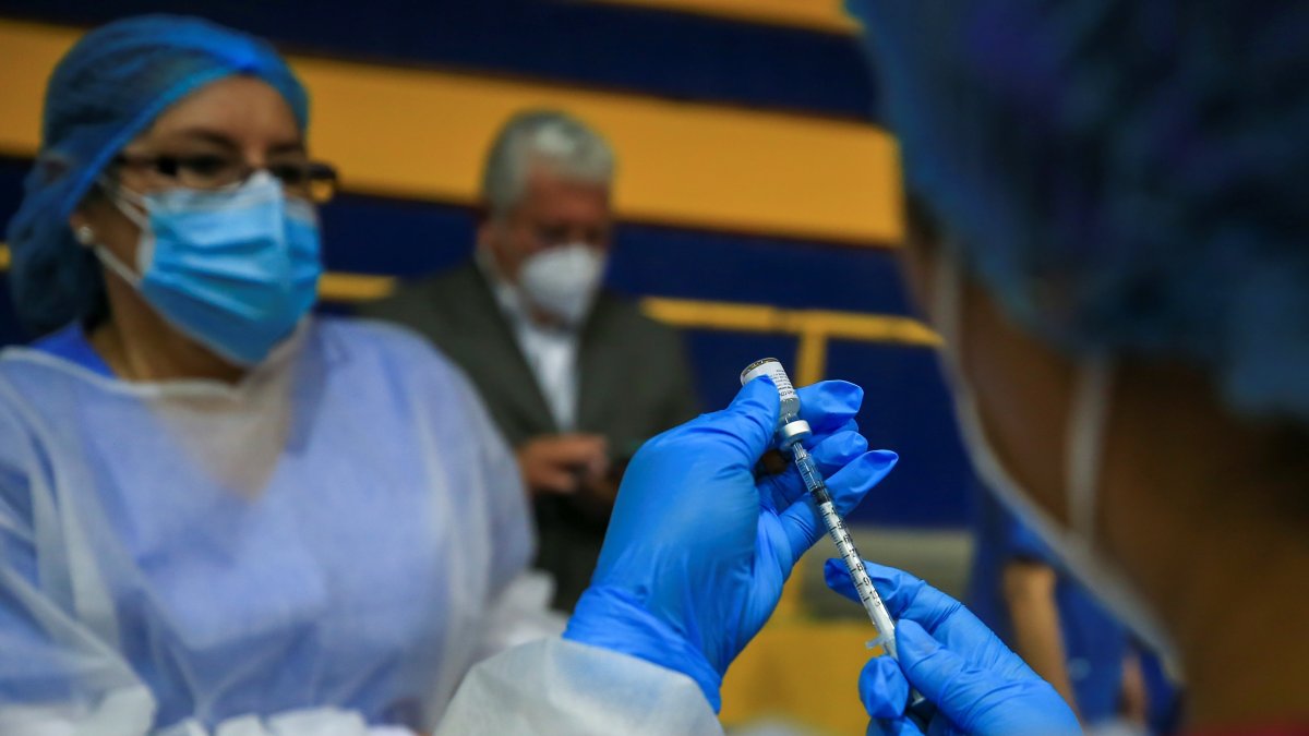 Esta misma tarde llegarán a Ecuador 1 millón de dosis de vacuna Pfizer como donación de Estados Unidos y 177.840 dosis de vacunas de la misma farmacéutica en compra directa por el Gobierno.