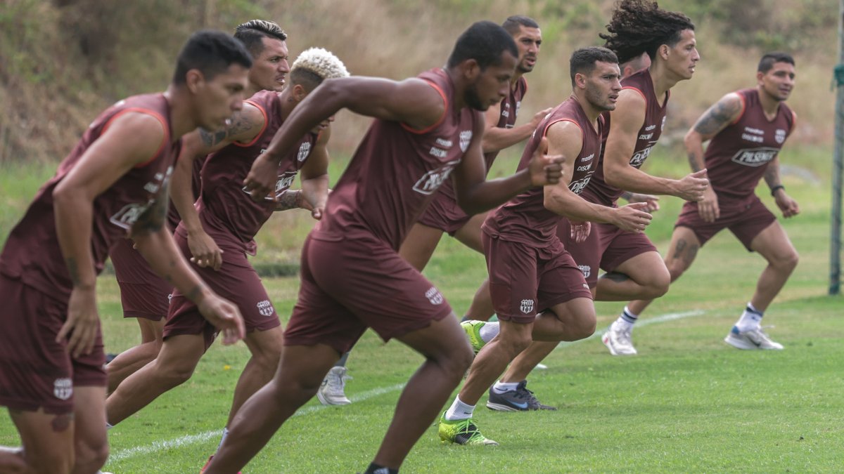 Barcelona tendrá 90 minutos para darle vuelta a la serie a Vélez en el Monumental.